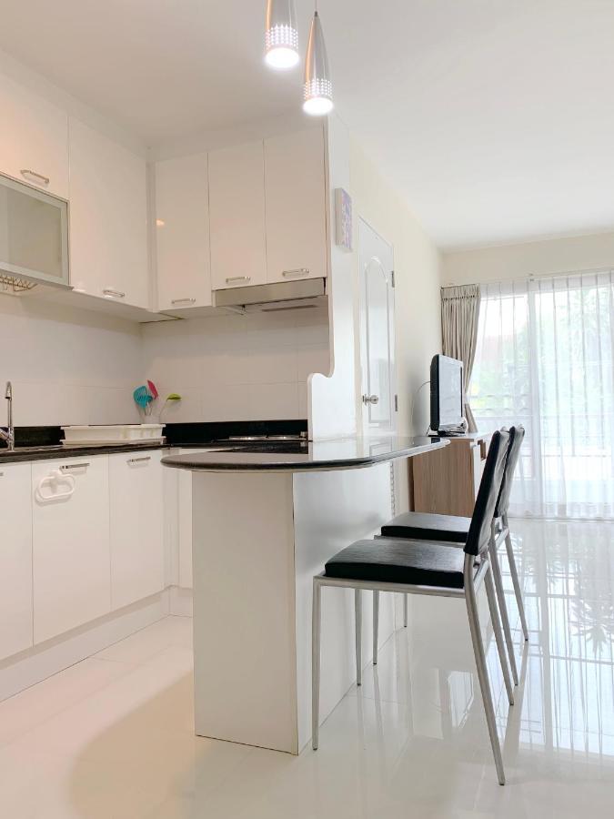 Charming Resident At Ekkamai From Studio Unit Up To 2 Bedroom Apartment Bangkok Exterior photo